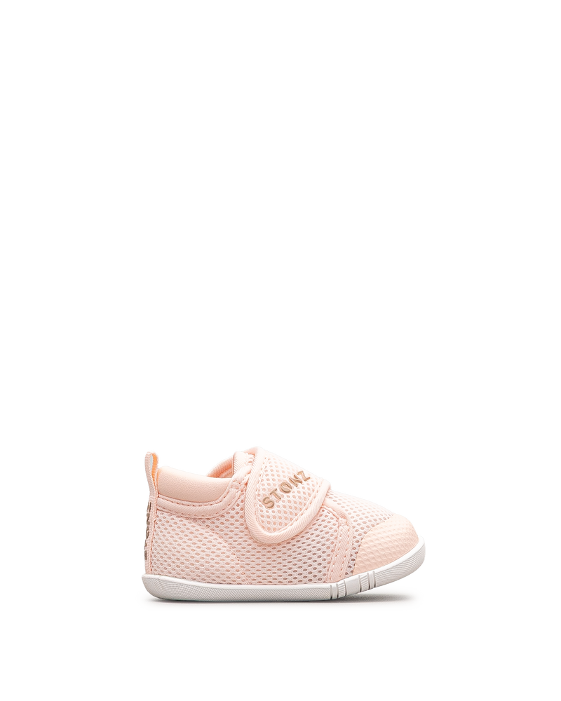 Vue latérale de la chaussure Stonz Cruiser Original bébé rose