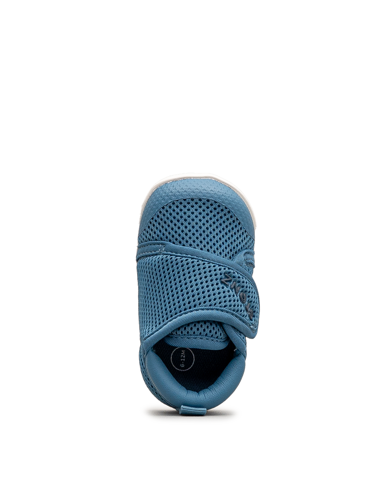 Vue de dessus de la chaussure Stonz Cruiser Original bébé bleu denim